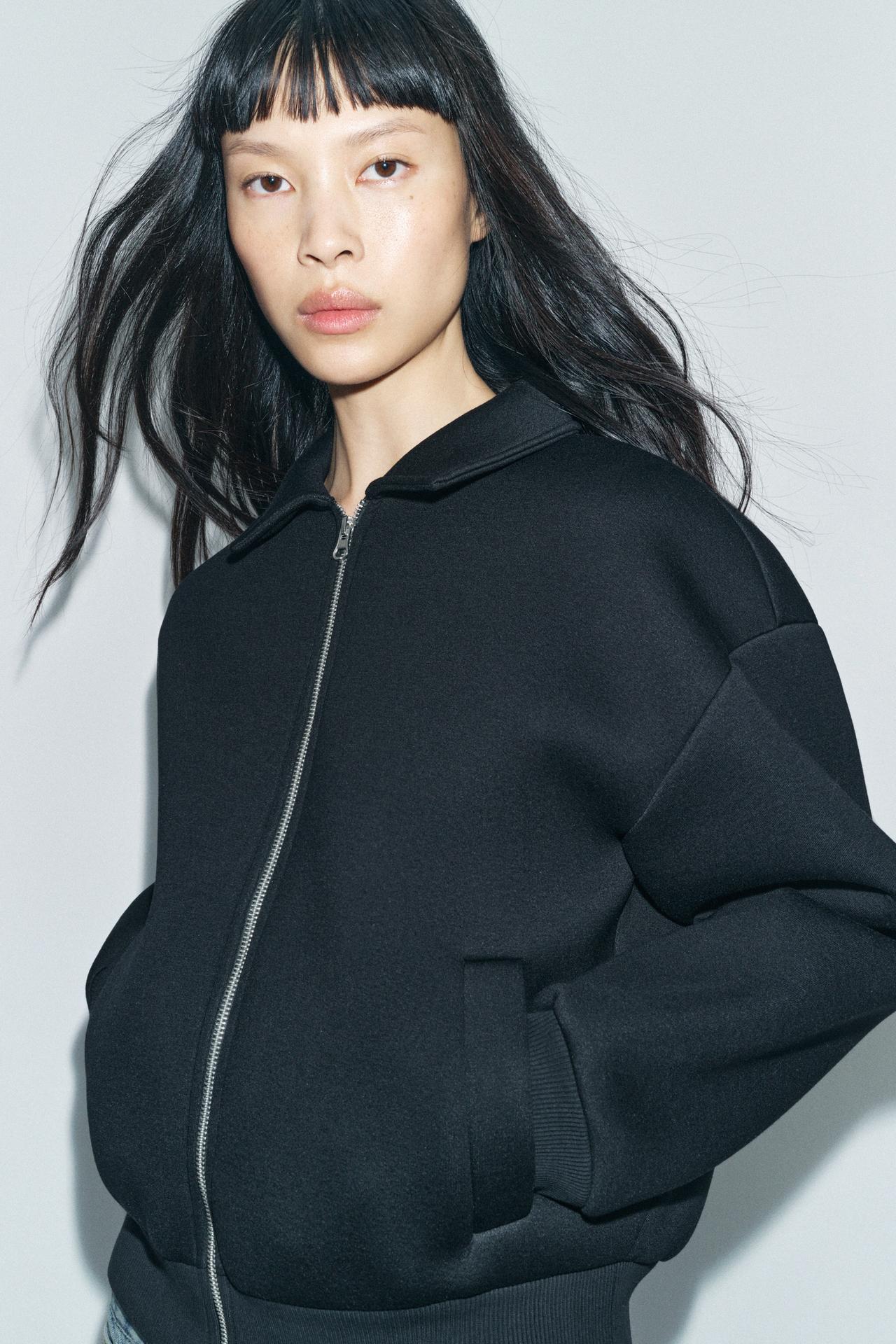 BOMBER JACKET